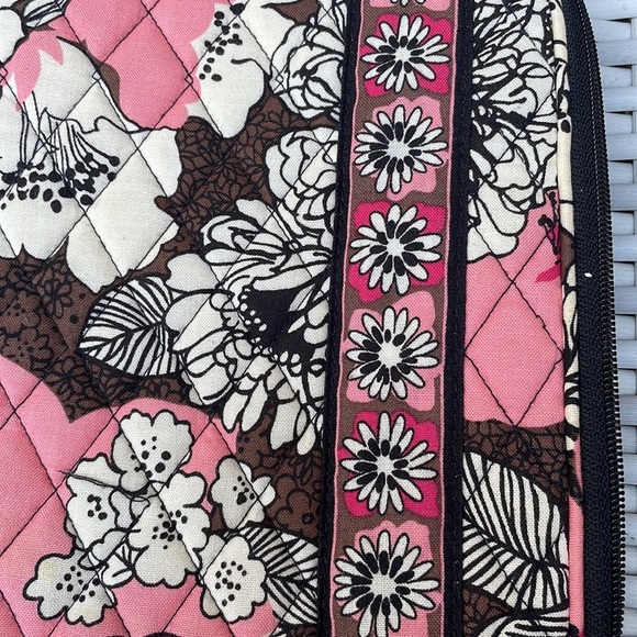 Vera Bradley Tablet Sleeve/ Cover - Picture 6 of 9